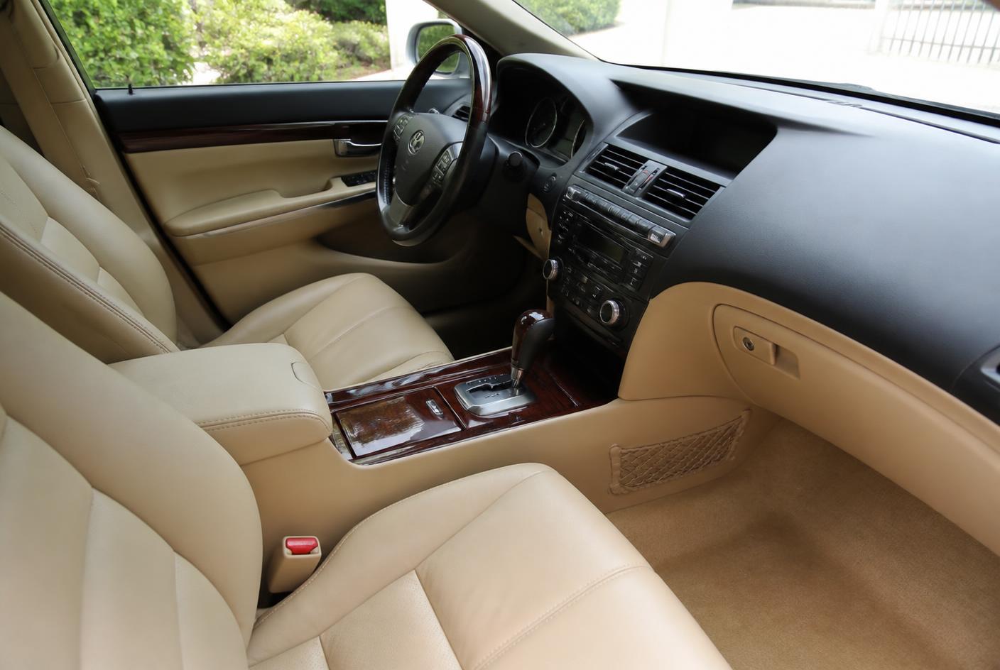 Spotless detailed car interior with clean seats and dashboard